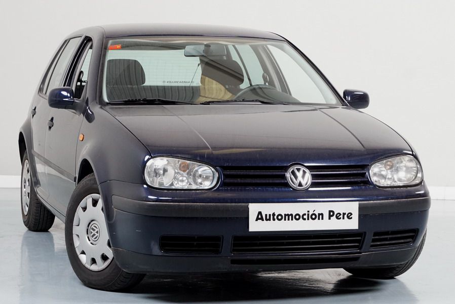 Volkswagen Golf IV 1.4 Conceptline. Único Propietario. Pocos Kms. Económico y Garantía 12 Meses.