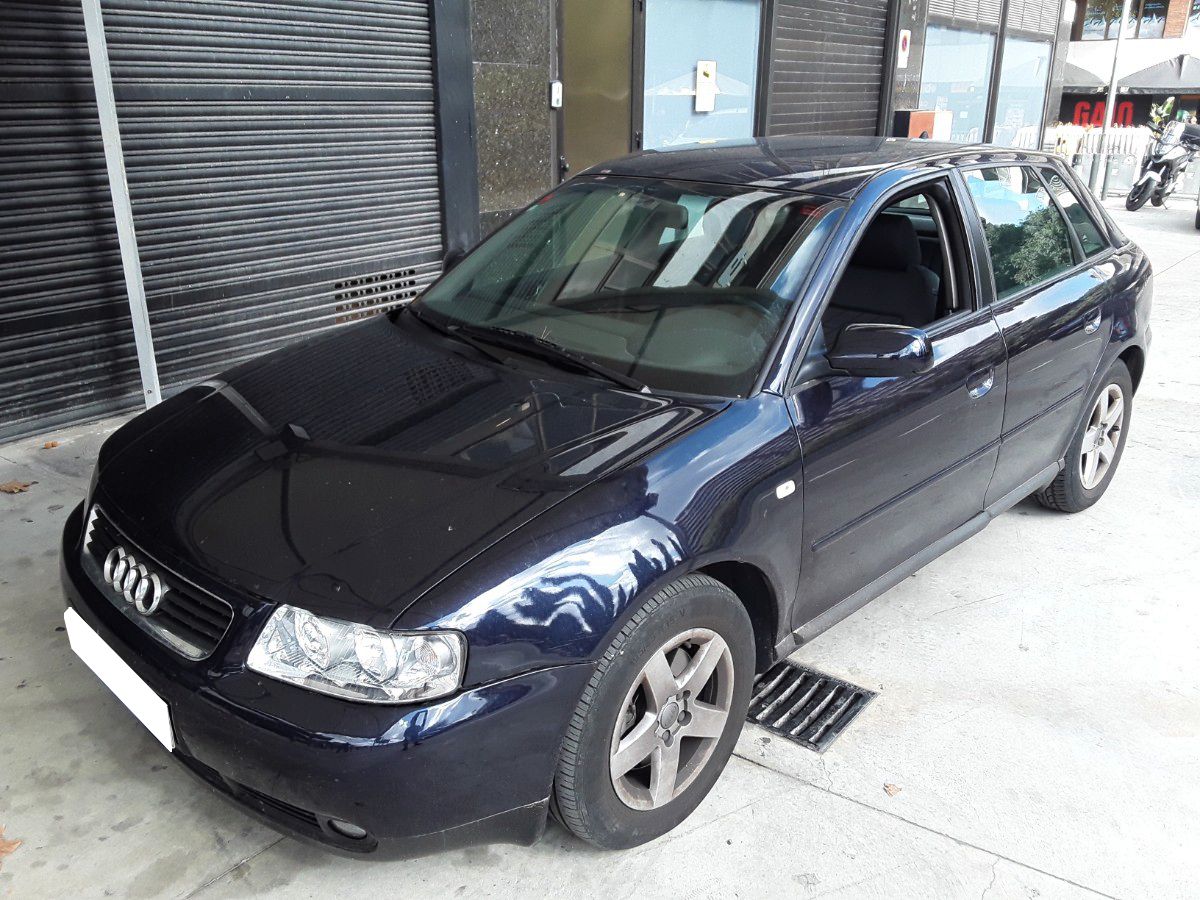 Próximamente: Audi A3 1.9 TDI 130 CV Ambition. Pocos Kms. Único Propietario. Revisiones Oficiales "AUDI"