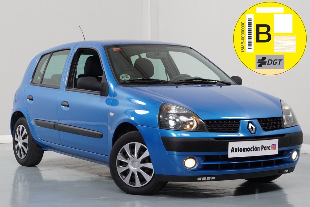 Renault Clio 1.2i 16V 75 CV Expressión. Única Propietaria. Revisado, Económico y Garantia 12 Meses.