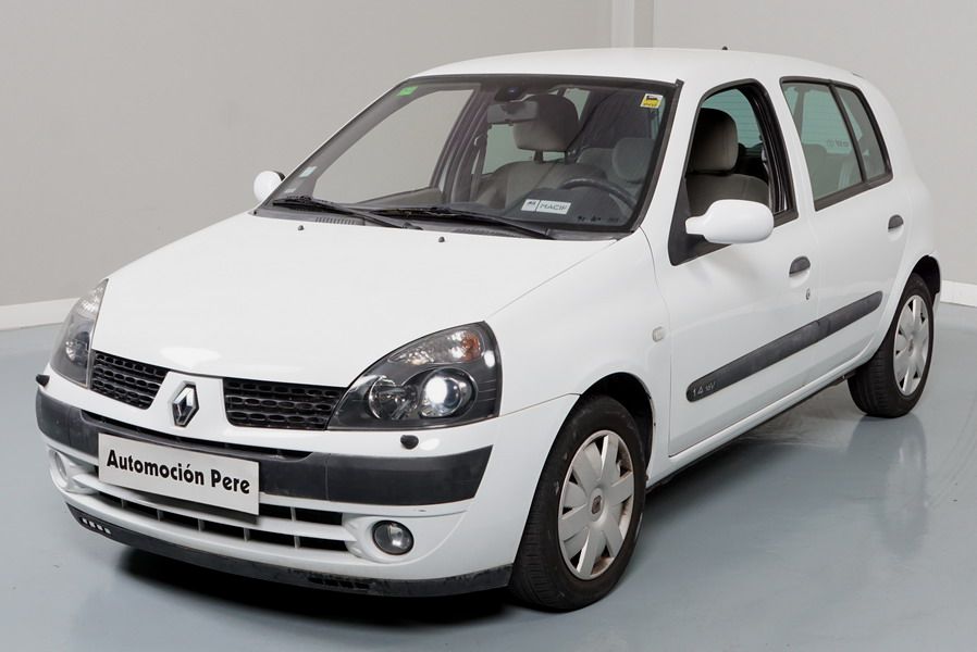 Renault Clio 1.4i Automático Privilege. Único Dueña Pocos Kms