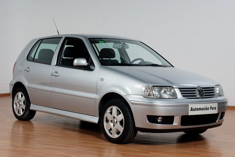 Volkswagen Polo 1.4i 16V 75 CV Trendline Automático