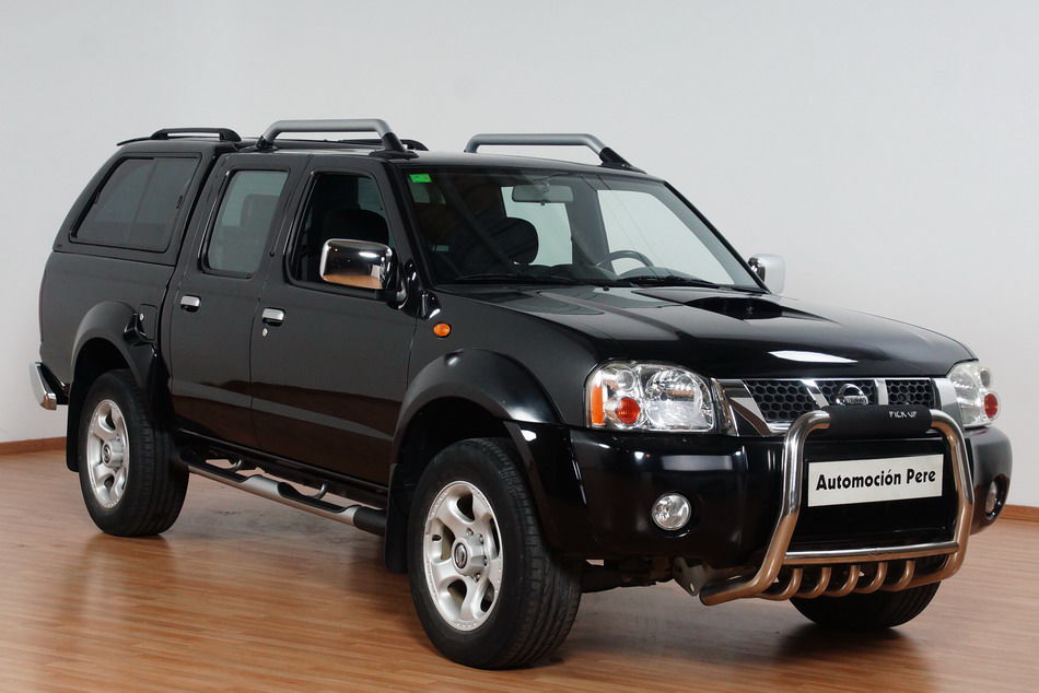 Nissan Navara 2.5 TDi Pick-Up 4x4. Solo 90.590 Kms (1 Propietario)