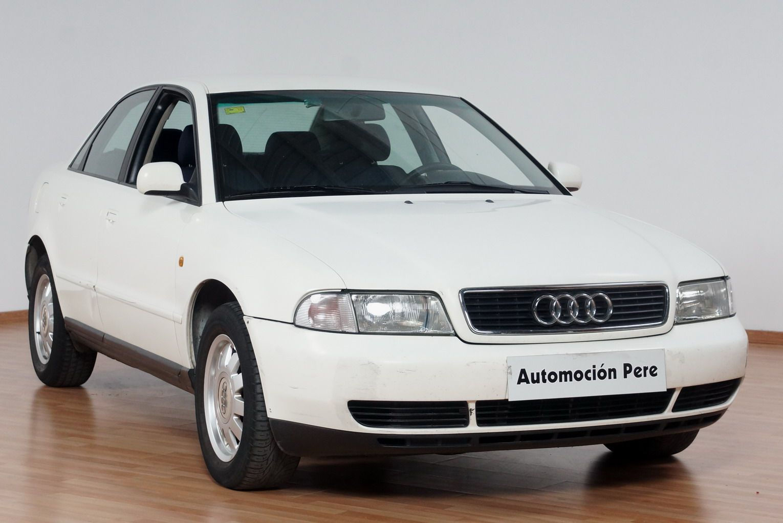 Audi A4 1.8T 150 CV Tiptronic. "Adaptado Minusvalido"