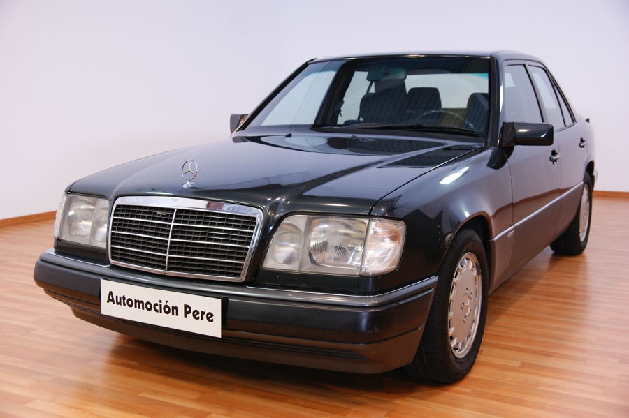 MERCEDES BENZ. 300 E (W124) AUT. SPORTLINE.