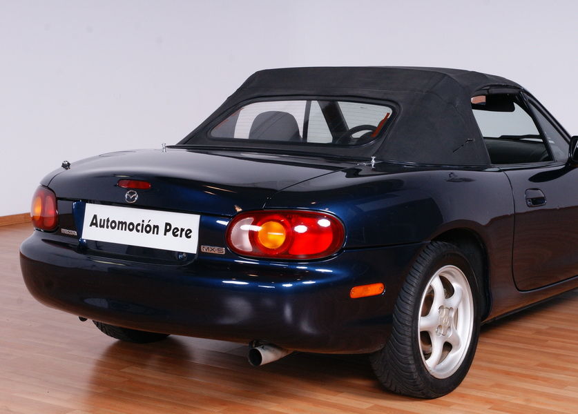 MAZDA. MX-5 1.8i 16V. GLX.