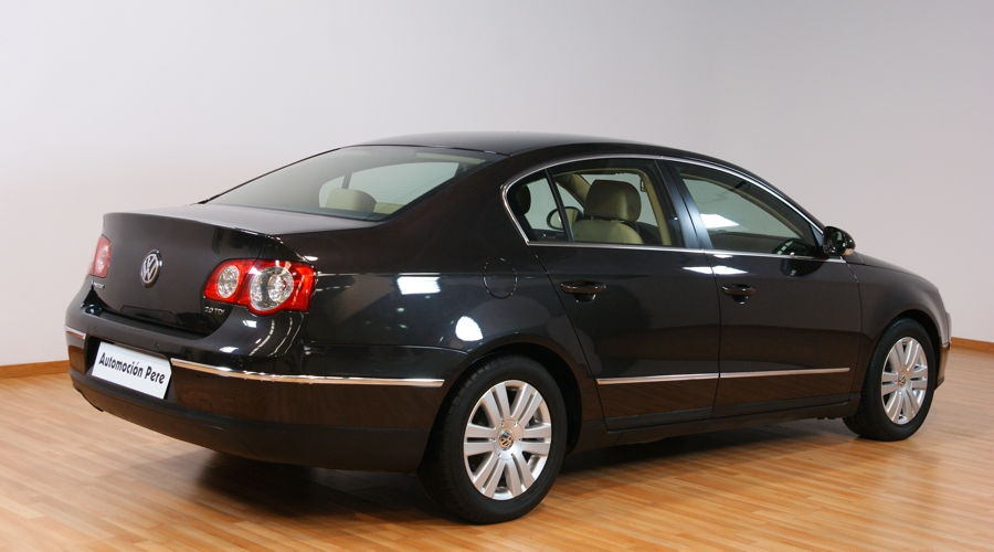 VOLKSWAGEN PASSAT 2.0 TDI 140 CV "HIGHLINE"