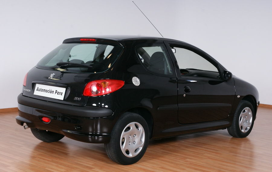 PEUGEOT. 206 1.4i XLINE.