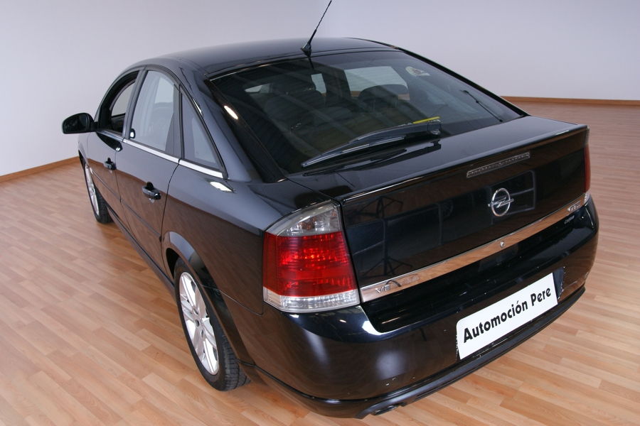 OPEL VECTRA 2.2 DTi 16V GTS (AVERIADO MOTOR ROTO)