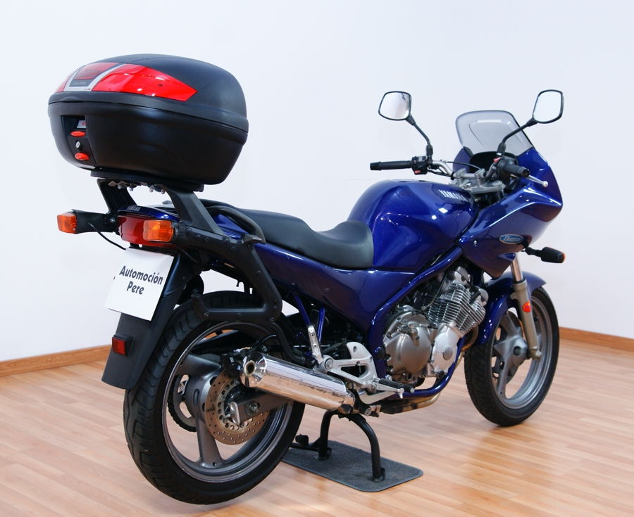 YAMAHA XJ 600 DIVERSION.