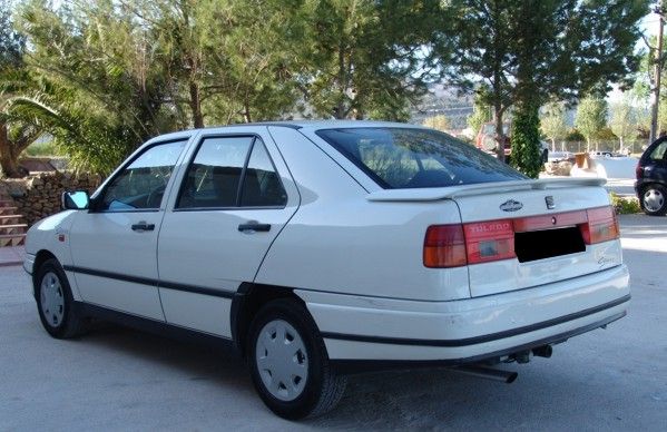 SEAT  TOLEDO 1.8i CL 90 CV.