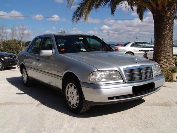 MERCEDES BENZ C 180 ELEGANCE. NACIONAL.