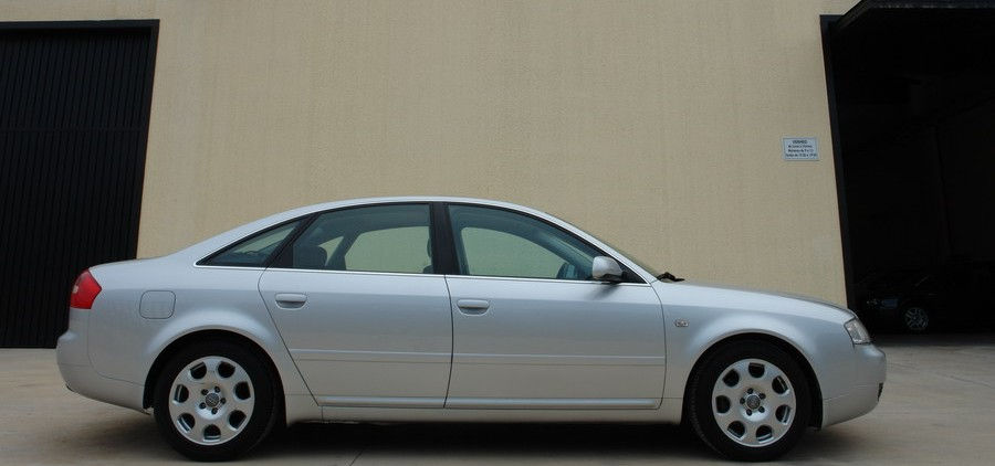 AUDI  A6 1.9 TDI 130 CV 6 VELOCIDADES.