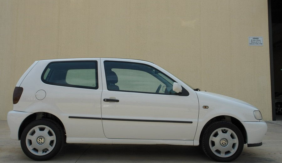 VOLKSWAGEN POLO 1.0i 50CV, 5 VELOCIDADES.