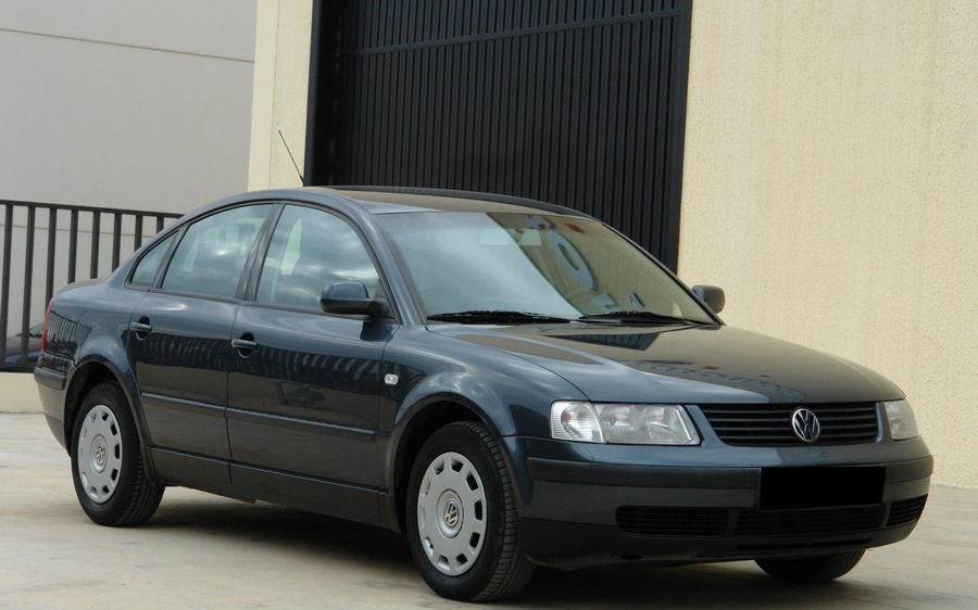 VOLKSWAGEN PASSAT 1.9 TDI 115 CV 