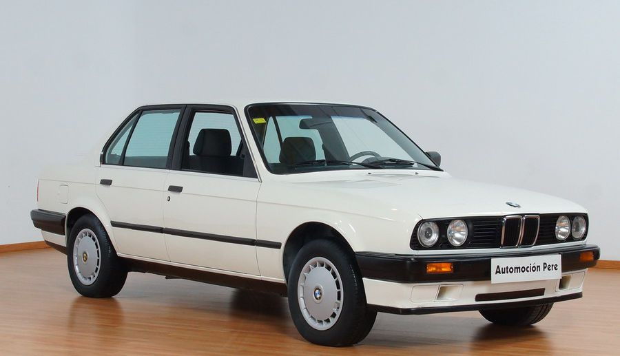 BMW COCHES 318i (E30)