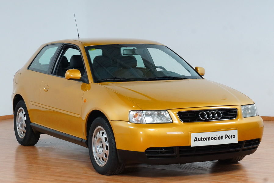 AUDI A3 1.9 TDI 110 CV AMBITION