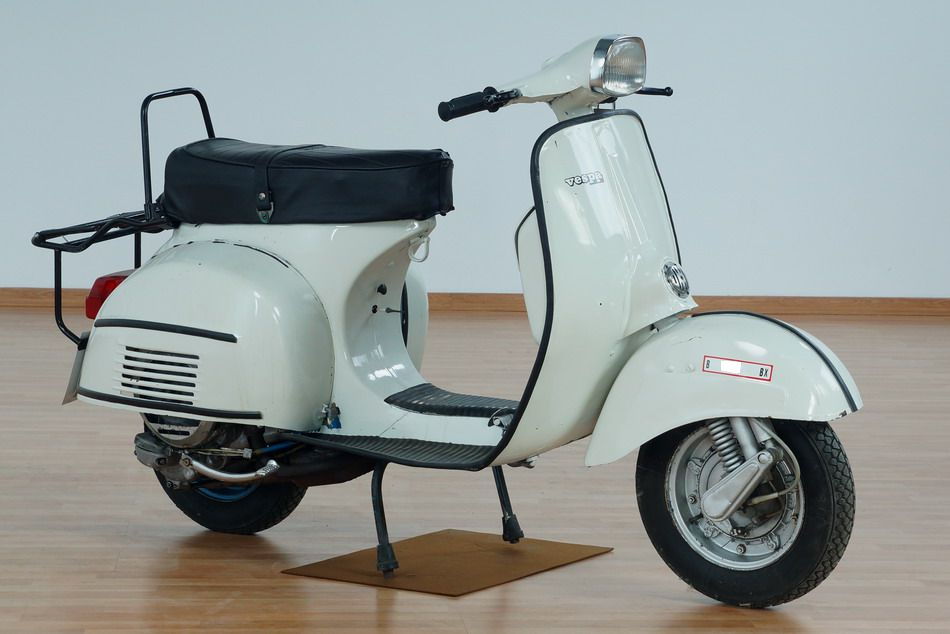 VESPA 150 SPRINT. A RESTAURAR.