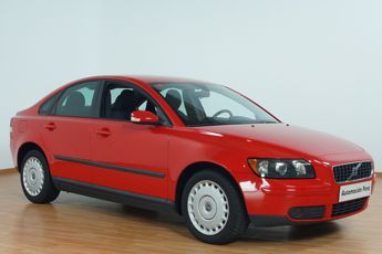 VOLVO S40 2.0 D MOMENTUM