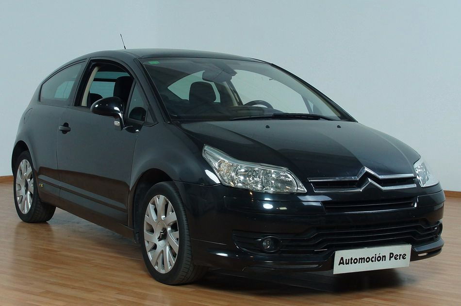 CITROEN C4 1.6i VTR PLUS COUPE.