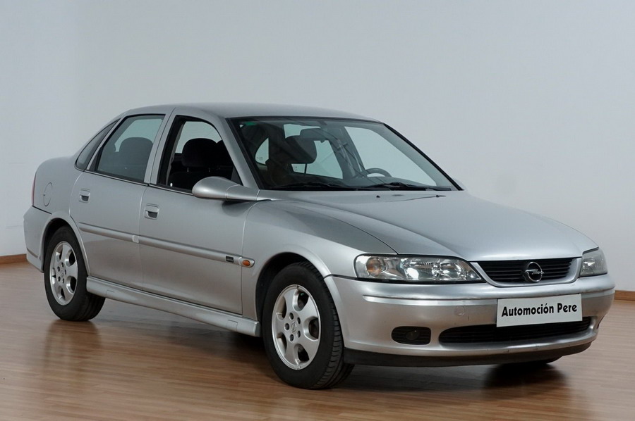 Opel Vectra 2.0 DTi Edition 2000.