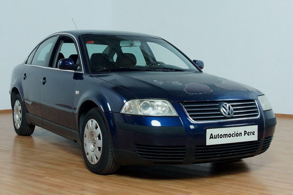 VOLKSWAGEN PASSAT 1.9 TDi COMFORTLINE 100 CV.