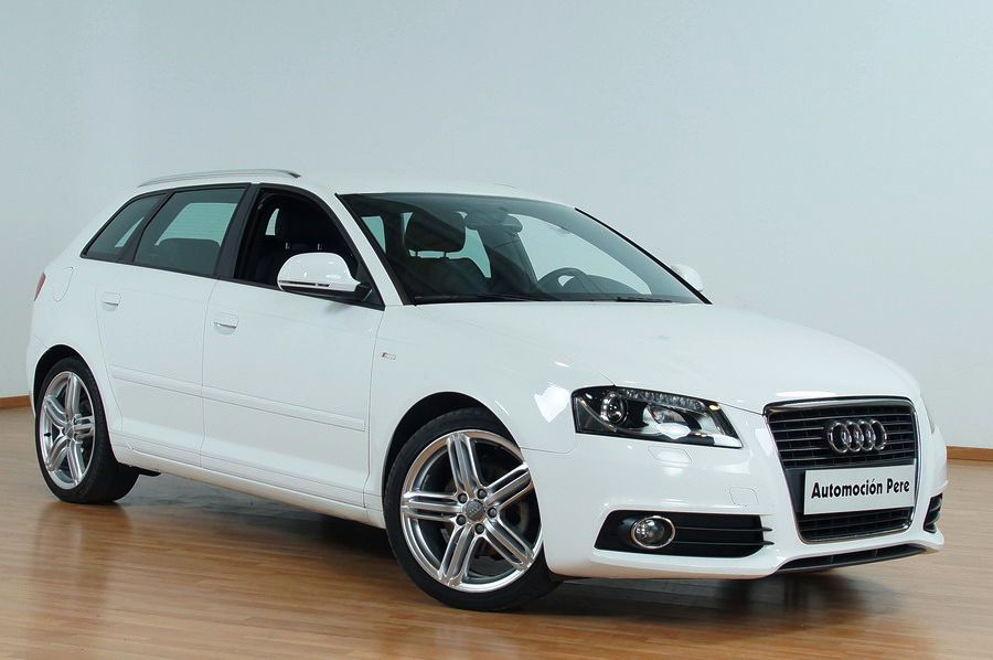 AUDI A3 2.0 TDi 140 CV S-LINE. SPORTBACK