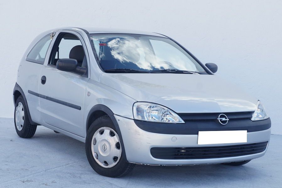 Opel Corsa 1.0i 12V Club. Solo 42.760 Kms.