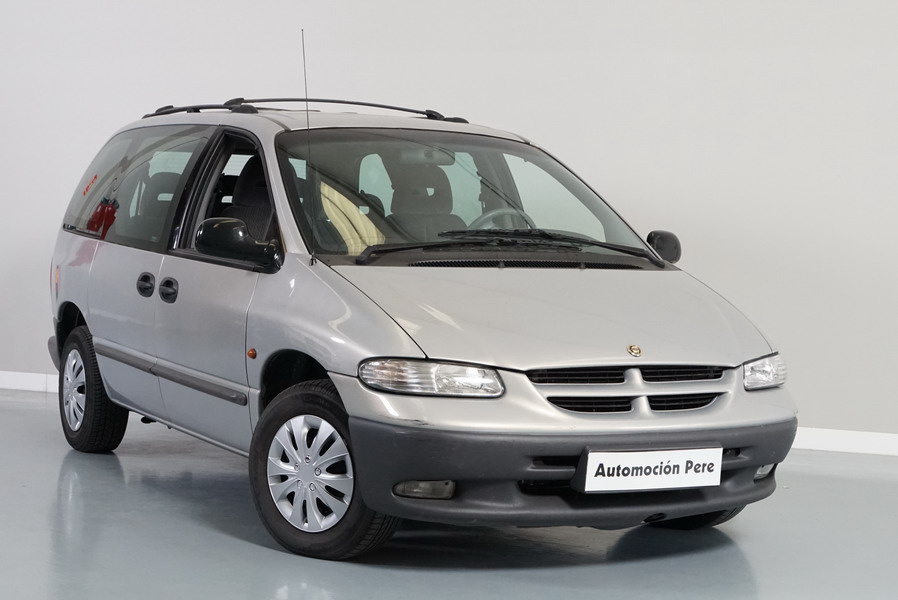 Chrysler Voyager SE 2.5 TD 116 CV 7 Plazas.