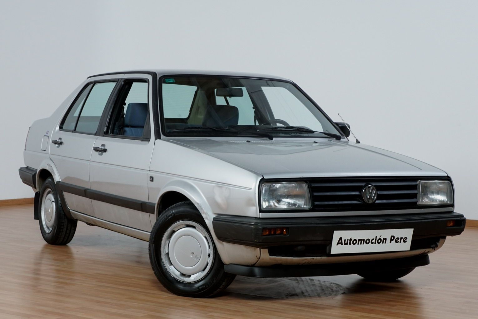 Volkswagen Jetta 1.8 CL. Económico y Revisado.