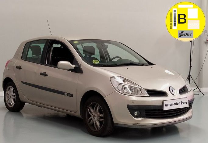 Renault Clio 1.5 dCi IMusic Confort Dynamique. Único Dueño. Pocos Kms. Revisiones Selladas. Garantia 12 Meses.