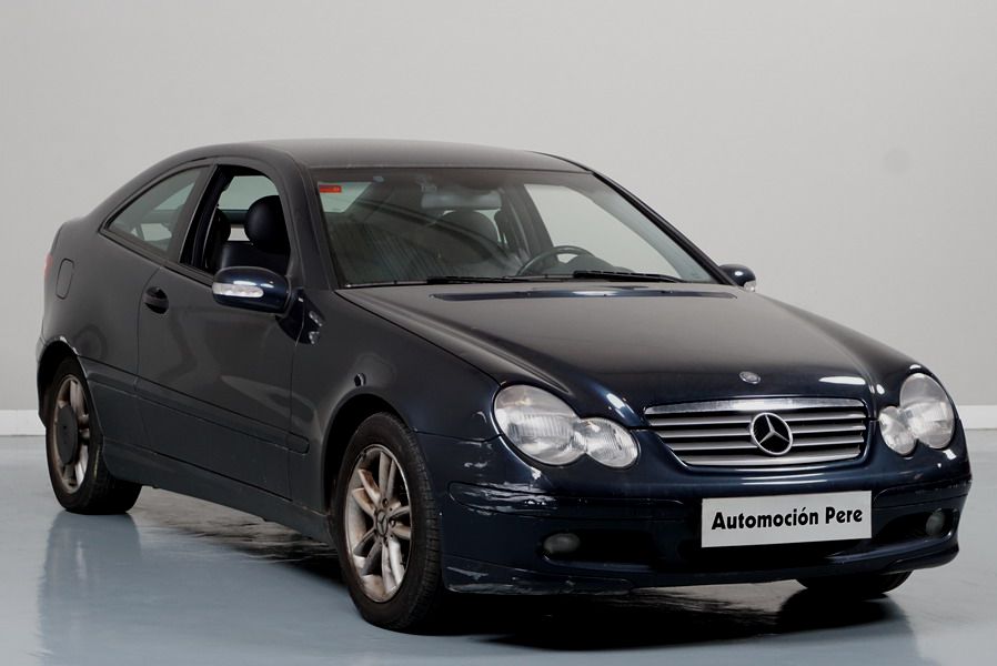 Mercedes Benz C220 CDi Sportcoupé Automático. Único Propietario. Pocos Kms. Revisones Selladas. Garantía 12 Meses.