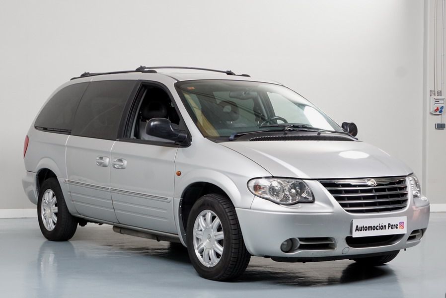 Chrysler Grand Voyager 2.8 CRD Aut Limited 7 Plazas Solo 94.000 Kms. Revisiones Selladas. Impecable!