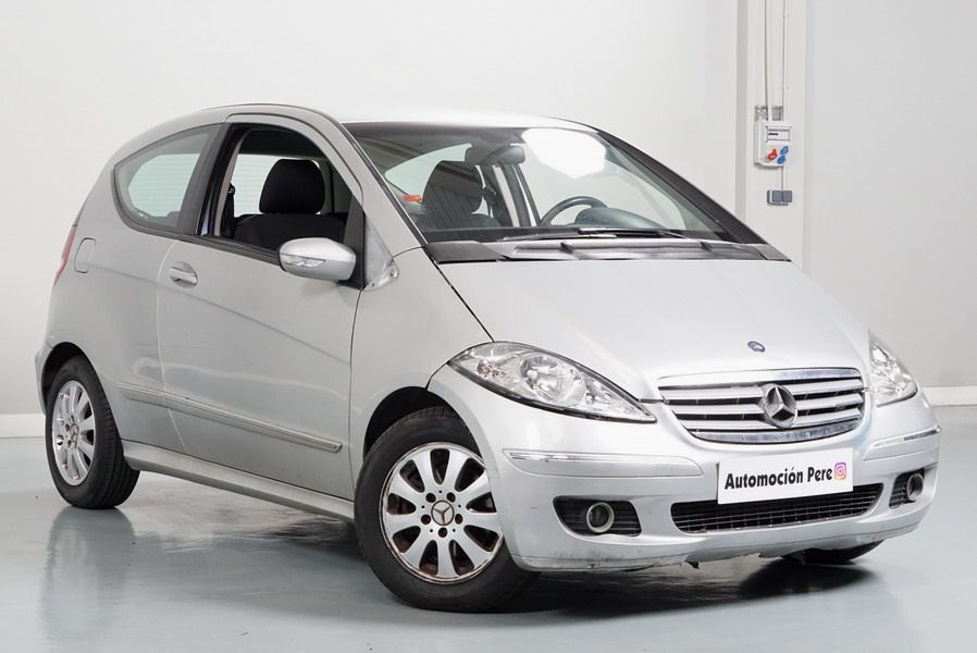 Nueva Recepción: Mercedes Benz A180 CDi Elegance. Pocos Kms. Revisiones Selladas.