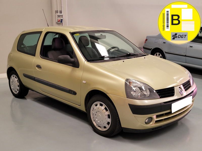 Nueva Recepción: Renault Clio 1.2i 58 CV Authentique. Solo 21.000 Kms !! Único Propietario. Revisiones Selladas. Ocasión !!