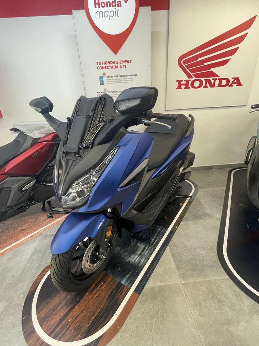 Próximamente: Honda Forza 125 Semi-Nueva. Solo 6.000 Kms. Único Propietario. Garantía Oficial Honda 5 Años. (Le quedan 4)
