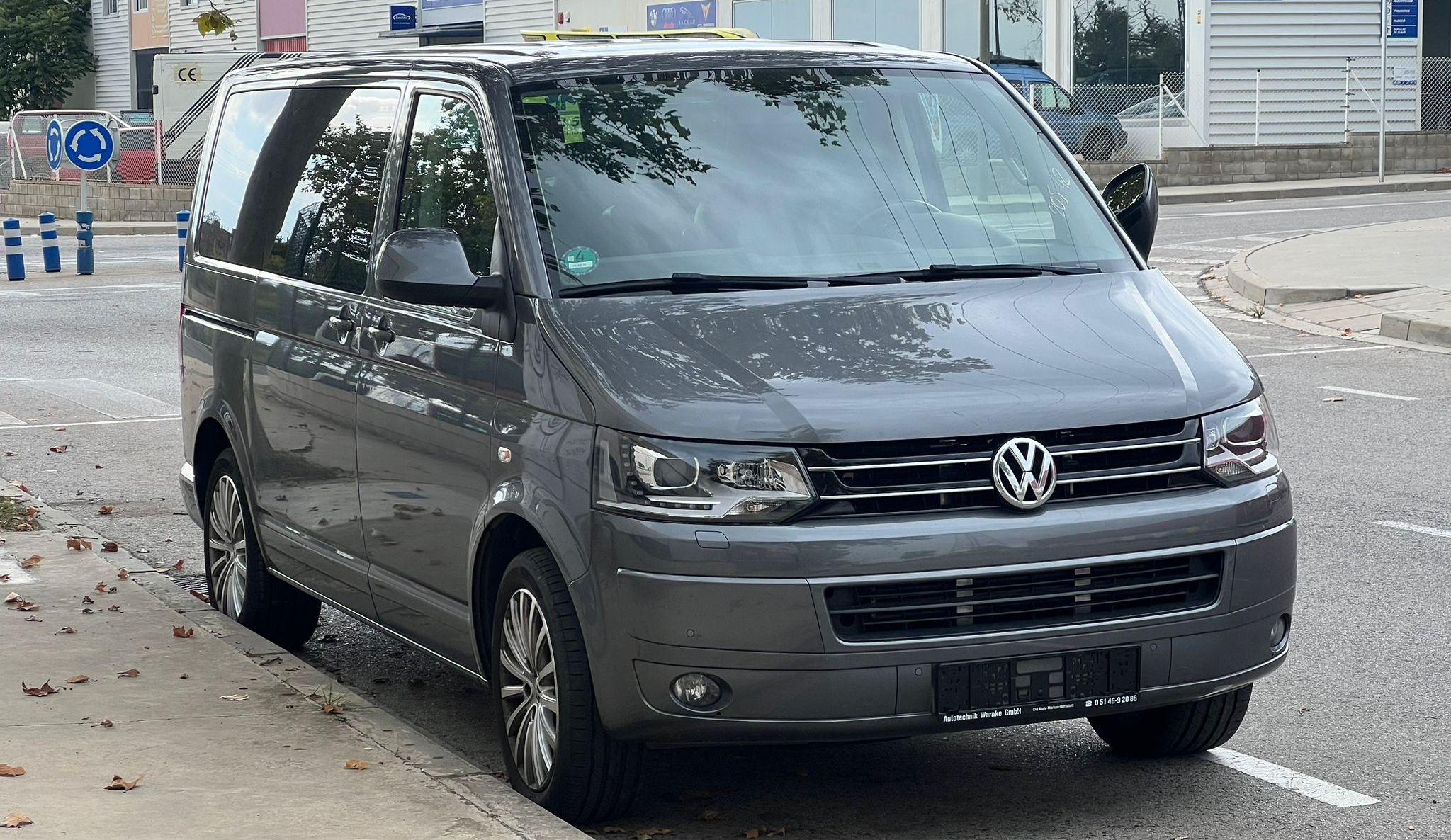 Nueva Recepción: Volkswagen T5 Multivan 2.0 TDI 180CV DSG Comfortline. Único Propietario, Revisiones Selladas. (Ver Fotos)