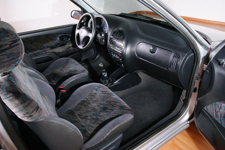 CITROEN SAXO 1 6i VTS Automocio Pere CITROEN SAXO 1 6i VTS Automocio Pere