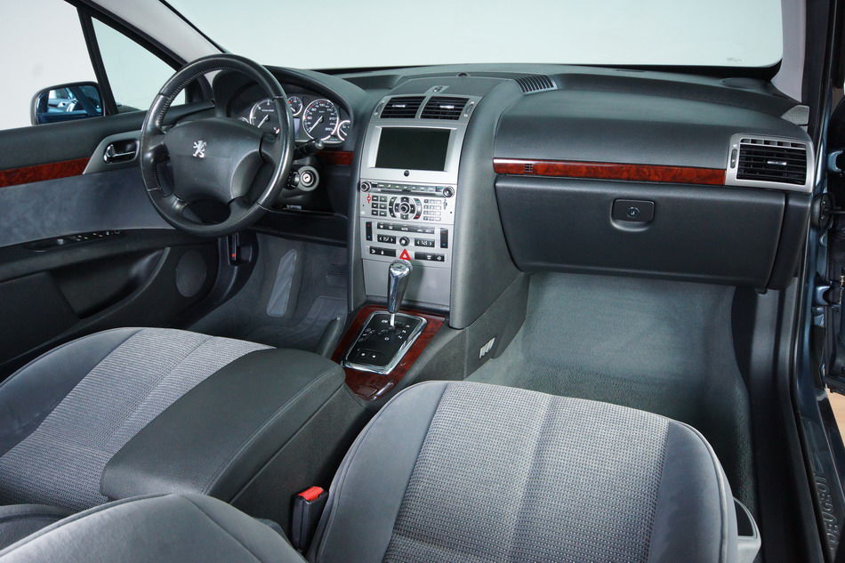 peugeot-407-sw-2-0-hdi-138-cv-confort-pack-ii-automatico-s-automocio-pere