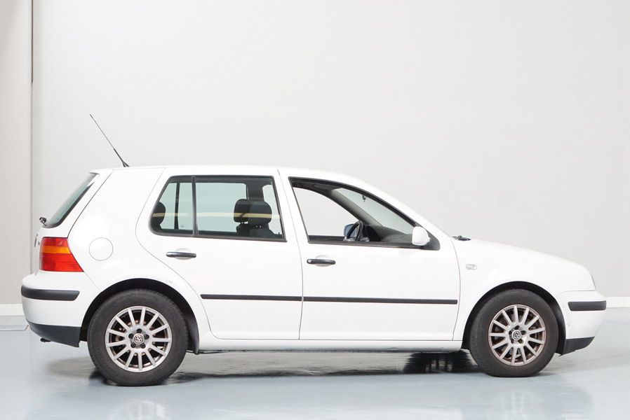 Volkswagen Golf IV 1.9 TDI 90CV Conceptline. Único Propietario. Pocos